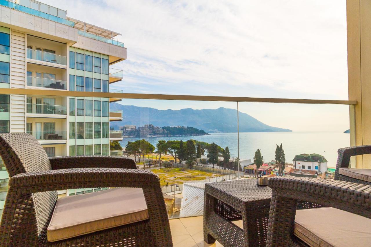 Apartments Menuet Budva Exterior foto