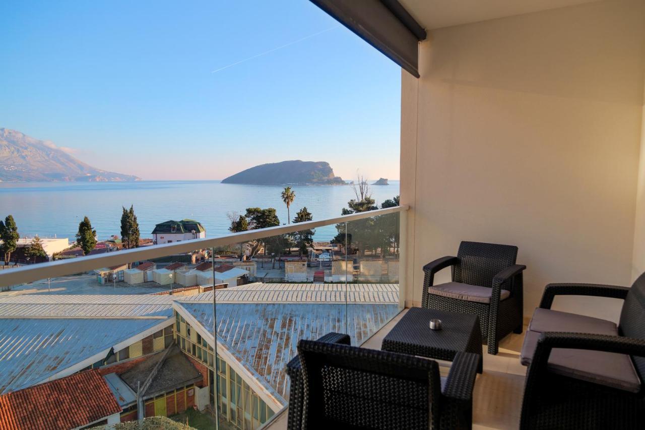 Apartments Menuet Budva Exterior foto