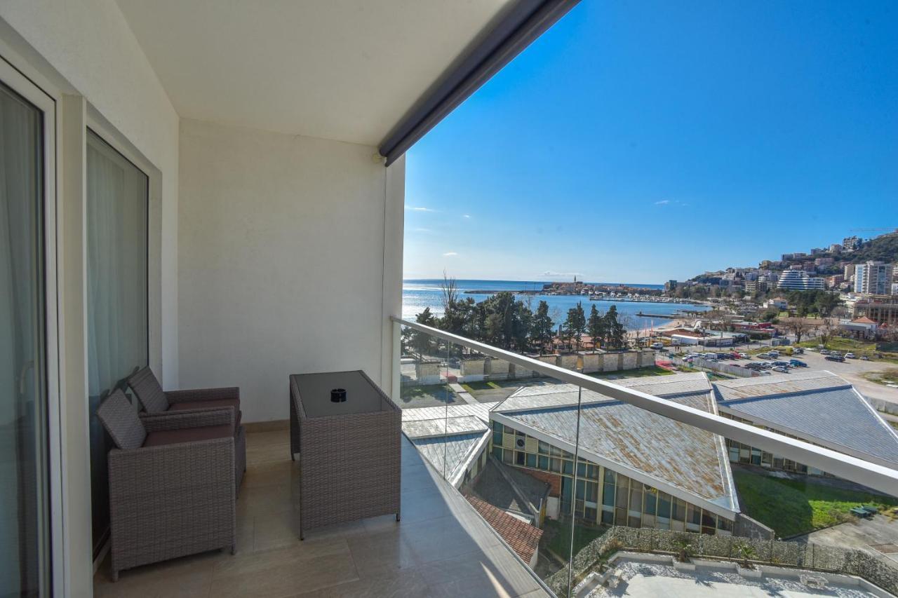 Apartments Menuet Budva Exterior foto