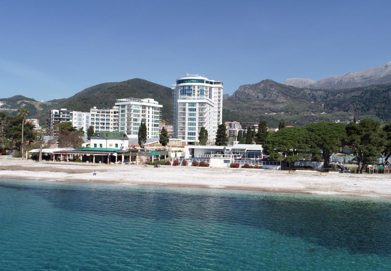 Apartments Menuet Budva Exterior foto
